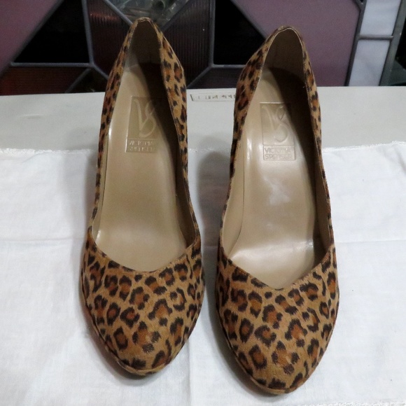 Jessica Spencer (Laura) Heels 6.5 - Picture 1 of 4